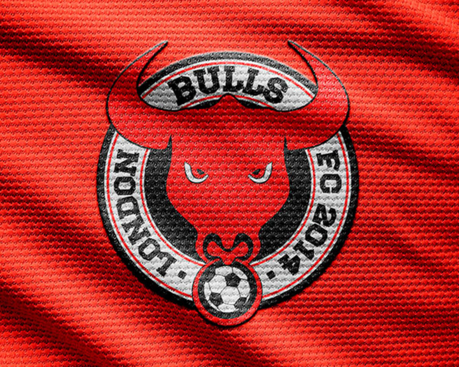 m_marca_2016-09_logo-branding-futbol-team_londonbulls