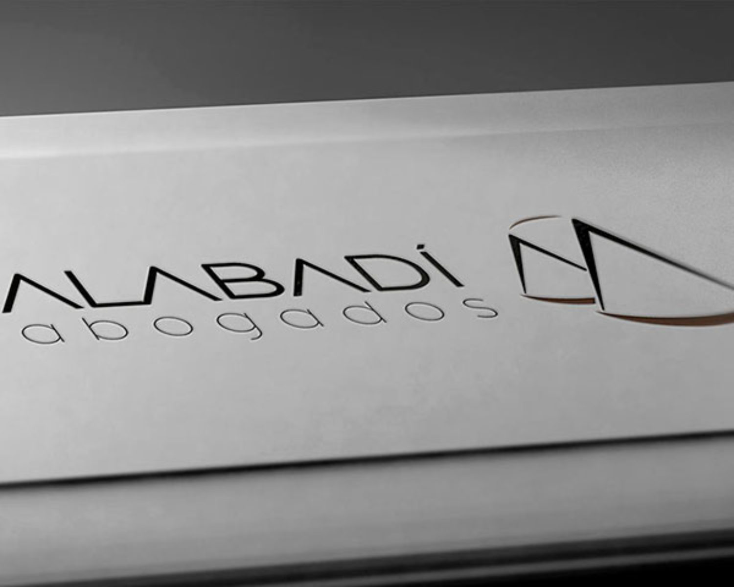 m_marca_2017-01_logo-branding-despacho-abogados_alabadi