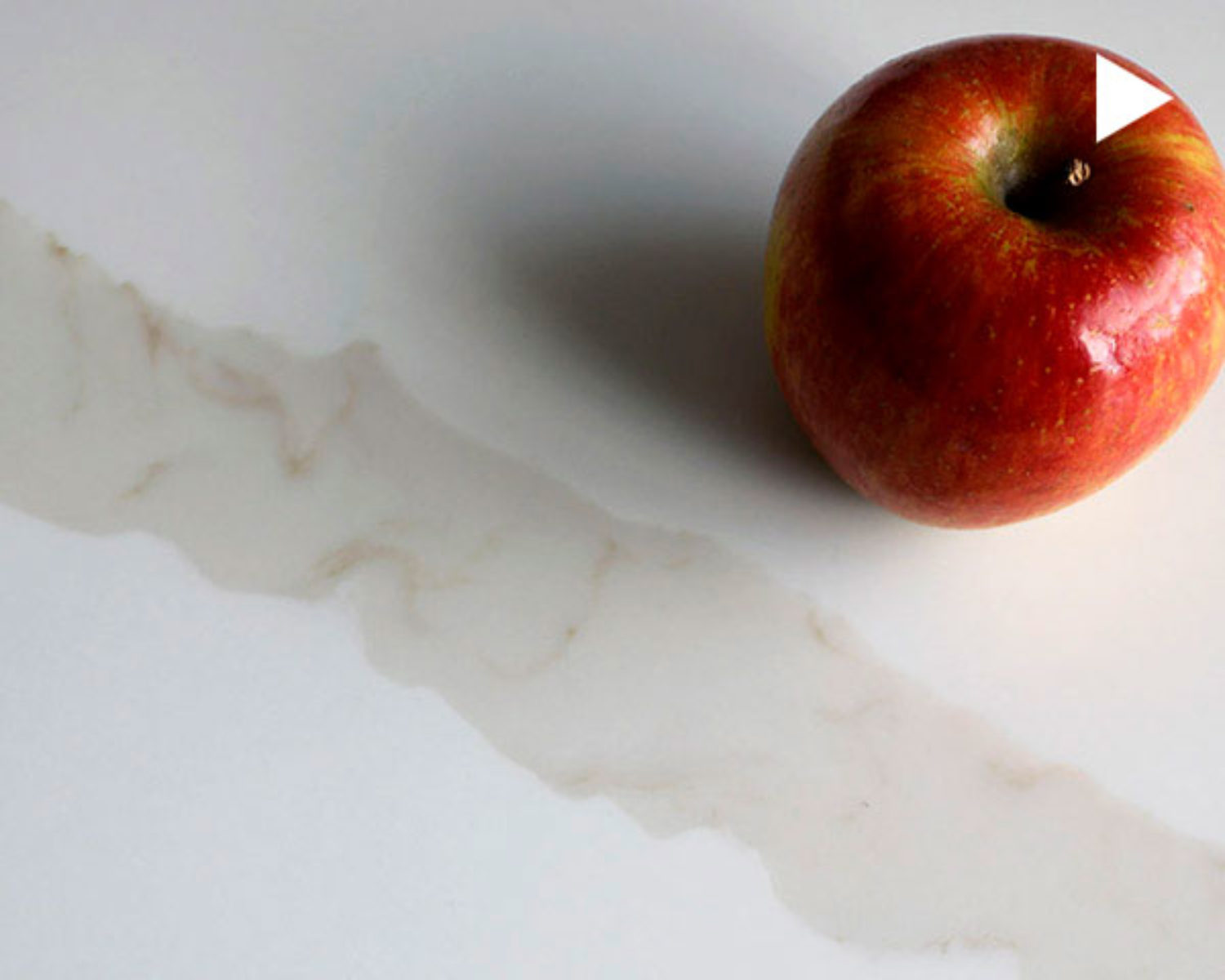 m_video_2017-02_aureastone_propiedades_cuarzo_encimeras