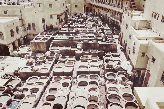 blog_elviaje_marruecos_bañeras_tinte_pieles_curtidos