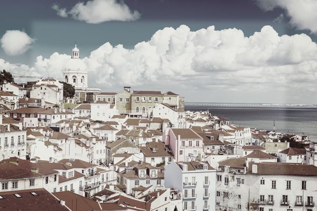 blog_elviaje_portugal_lisboa_mirador_casas_ladera