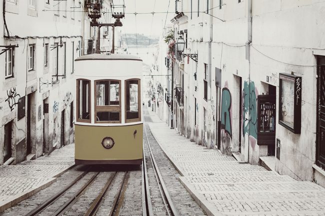 blog_elviaje_portugal_trancia_calles_enpinadas